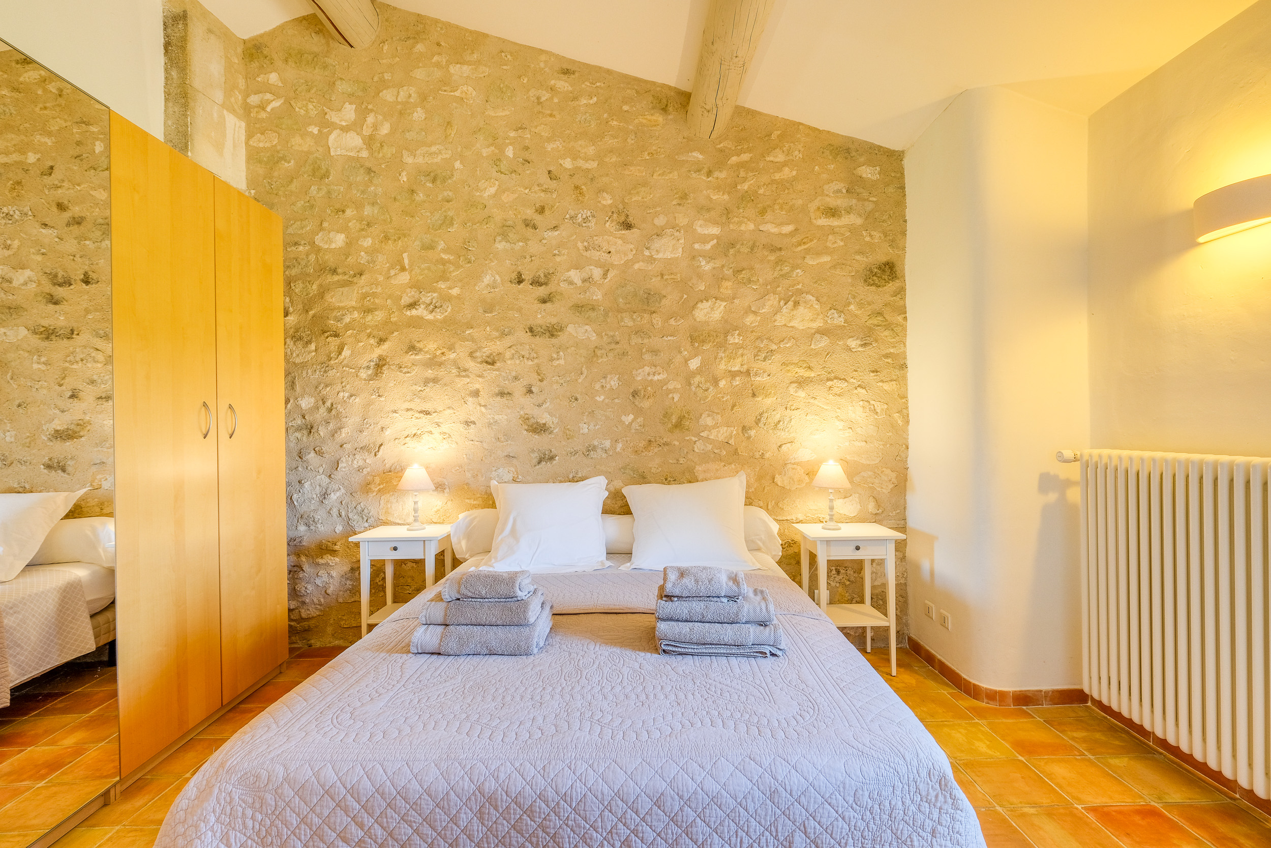 Chambre avec vue sur le Ventoux : le petit moulin