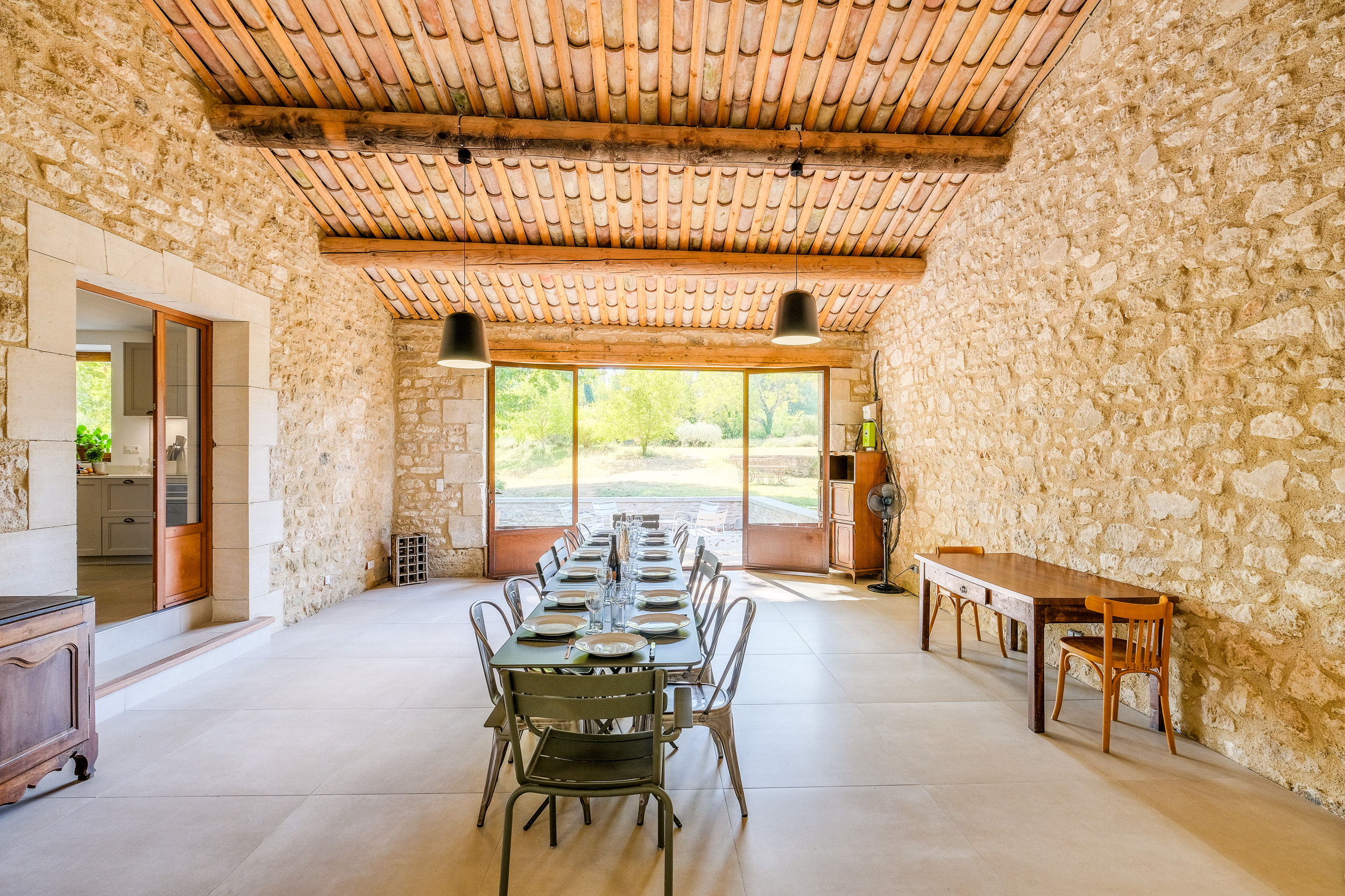 Auvent de la location de vacances à Bonnieux : Le Petit Moulin